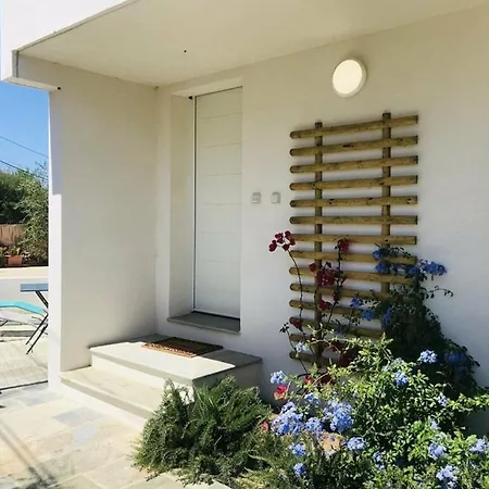 - L'ile-rousse Bord De 3 Pieces 4 Personnes Apartment *