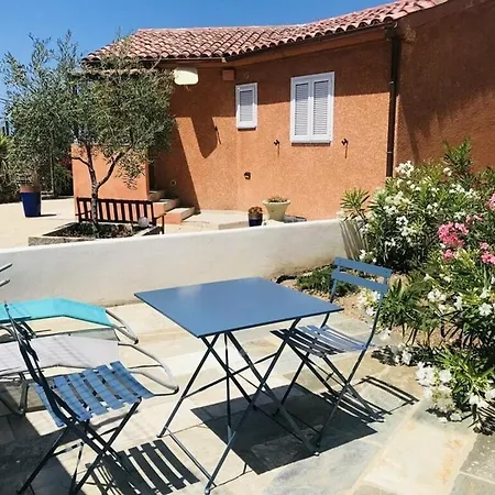 Apartment - L'ile-rousse Bord De 3 Pieces 4 Personnes *