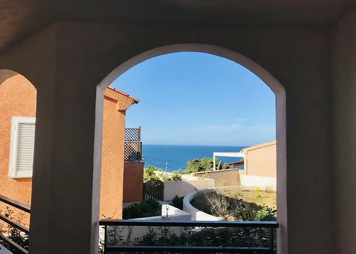- L'ile-rousse Bord De 3 Pieces 4 Personnes *