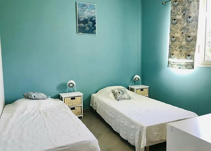 - L'ile-rousse Bord De 3 Pieces 4 Personnes شقة *