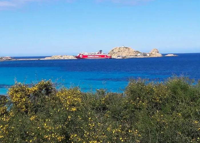 - L'ile-rousse Bord De 3 Pieces 4 Personnes * Monticello